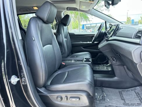 Used 2024 Honda Odyssey EX-L image 16