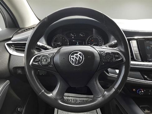 Used 2018 Buick Enclave Essence AWD/4WD image 13