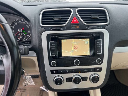 Used 2014 Volkswagen Eos Komfort image 31