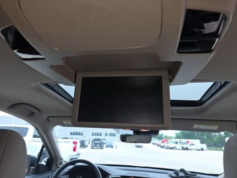 Used 2022 Honda Pilot Touring image 8