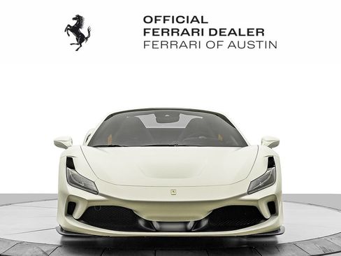 Used 2022 Ferrari F8 Tributo RWD image 3