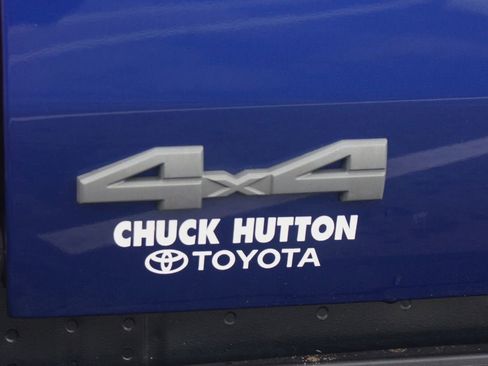 Used 2025 Toyota Tacoma SR5 AWD/4WD image 20