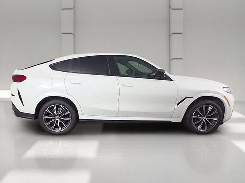 Used 2026 BMW X6 M60i AWD/4WD image 36
