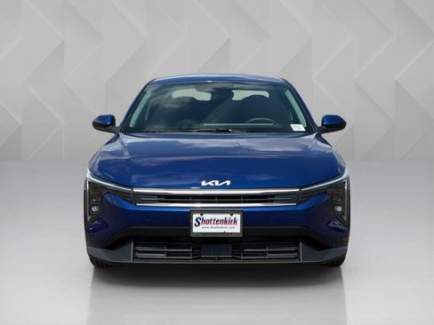 New 2026 Kia K4 LXS image 2