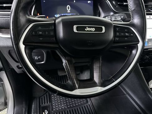 Used 2021 Jeep Grand Cherokee L Limited AWD/4WD image 11