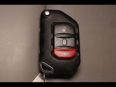 Used 2023 Jeep Gladiator Overland AWD/4WD image 26