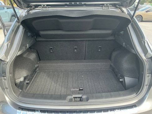 Used 2020 Nissan Rogue Sport S w/ Appearance Package FWD image 13