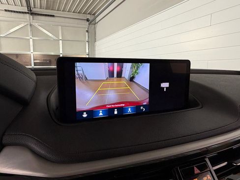 Used 2023 Acura MDX SH-AWD image 24