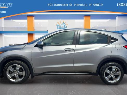 Used 2018 Honda HR-V LX image 7
