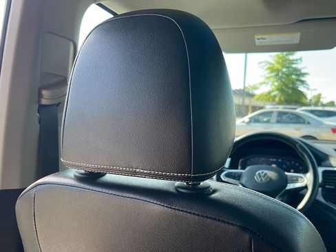 Used 2023 Volkswagen Atlas SE w/ Panoramic Sunroof Package AWD/4WD image 18