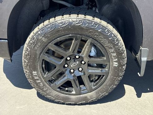 Certified 2024 Chevrolet Silverado 1500 LT Trail Boss w/ Convenience Package II AWD/4WD image 32