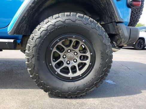 Used 2023 Jeep Wrangler Unlimited Rubicon 392 AWD/4WD image 9