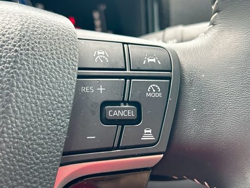 Used 2025 Toyota Camry SE FWD image 18