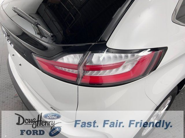 Used 2024 Ford Edge SEL AWD/4WD image 13