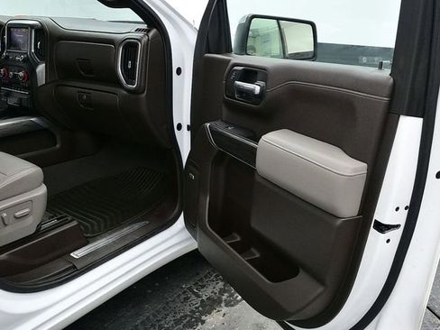 Used 2020 Chevrolet Silverado 1500 LTZ w/ LTZ Convenience Package image 11