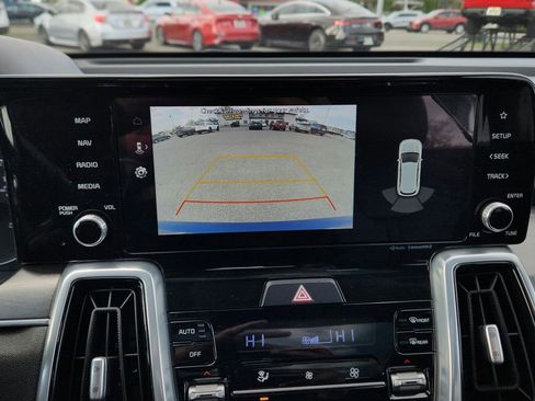 Used 2022 Kia Sorento SX AWD/4WD image 11