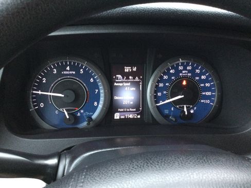 Used 2018 Toyota Sienna LE FWD image 18