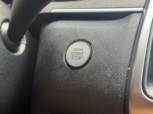 Used 2022 Kia Sorento S AWD/4WD image 21