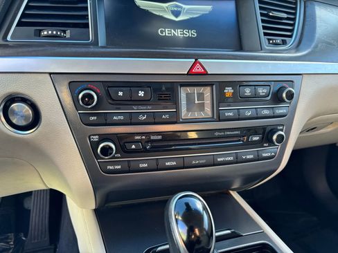 Used 2015 Hyundai Genesis 3.8 w/ Option Group 04 image 14