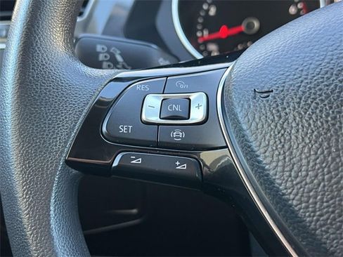 Used 2021 Volkswagen Tiguan S image 21