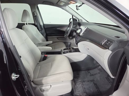 Used 2017 Honda Pilot EX image 33