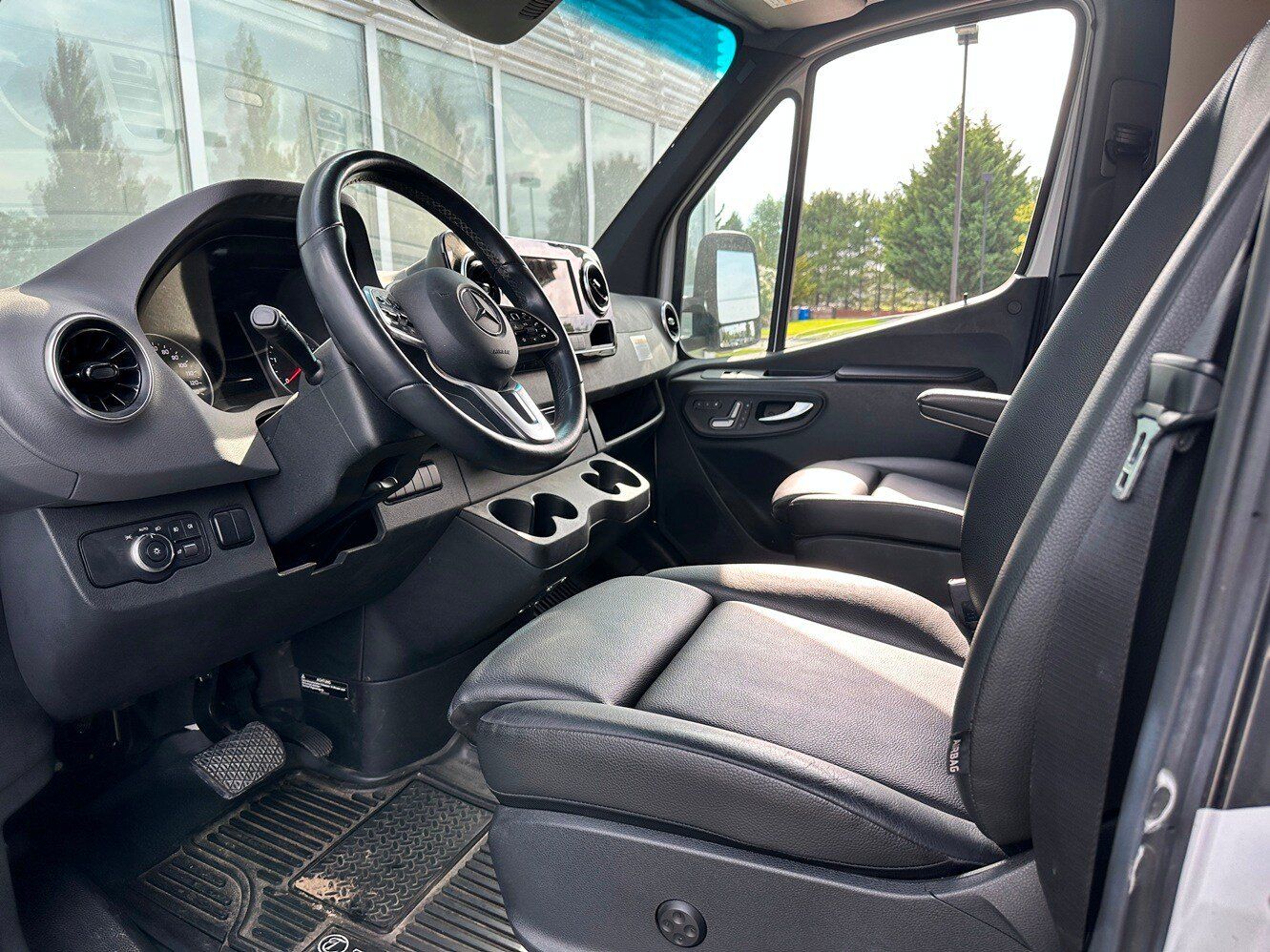 Used 2019 Mercedes-Benz Sprinter 170 image 17