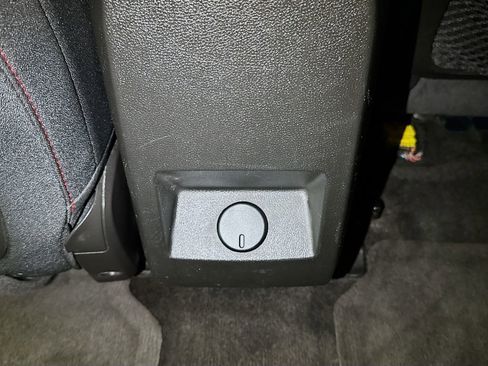 Used 2016 GMC Terrain SLE FWD image 21