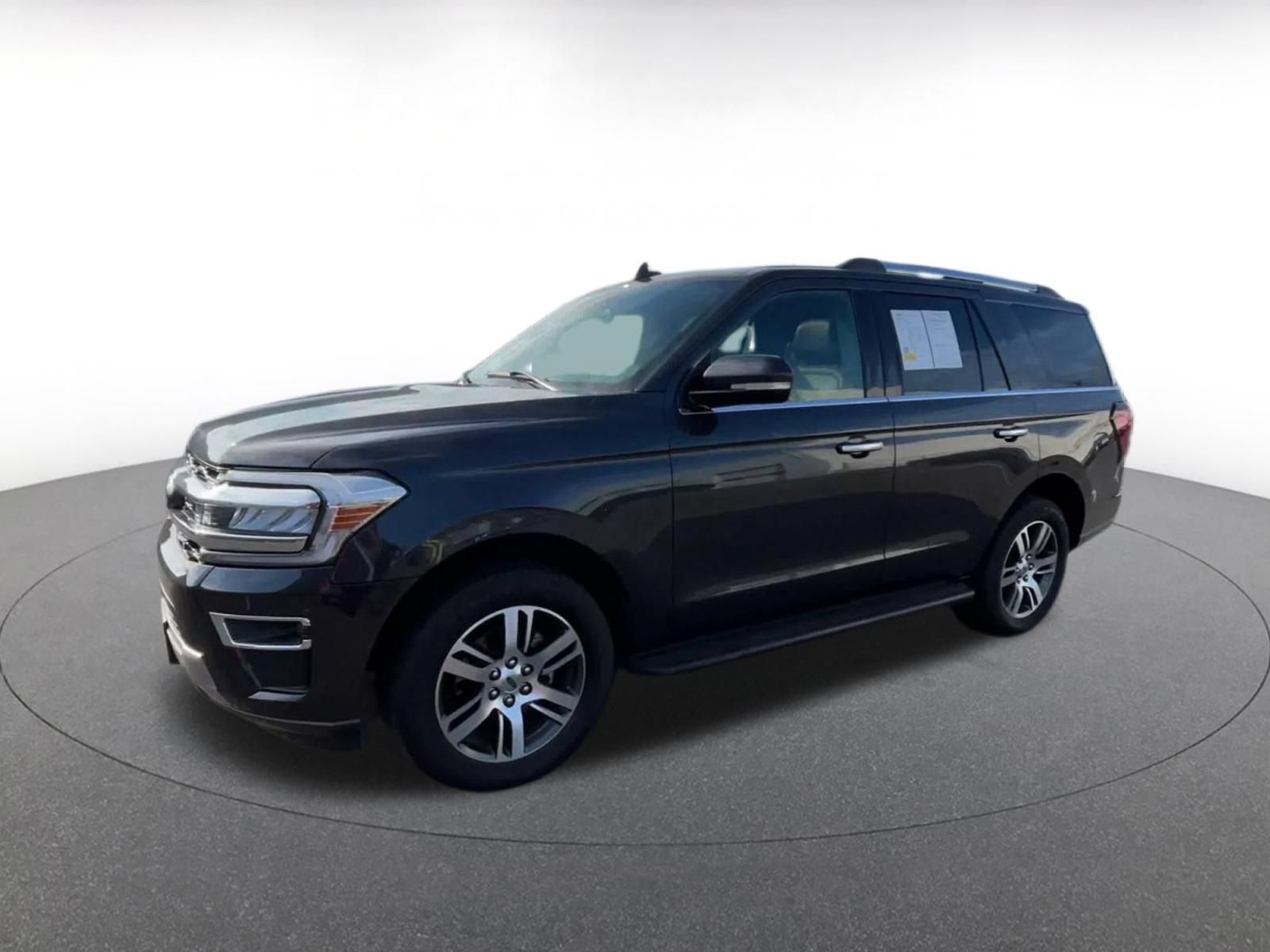 Used 2024 Ford Expedition Limited AWD/4WD image 7