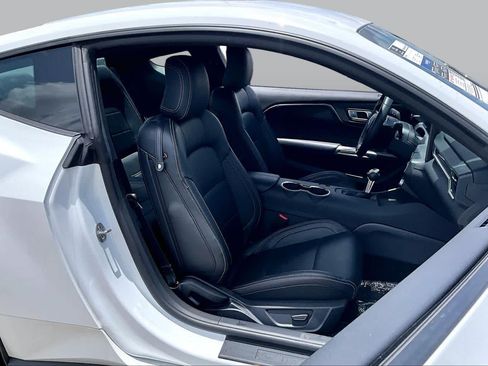 Used 2026 Ford Mustang Premium RWD image 9
