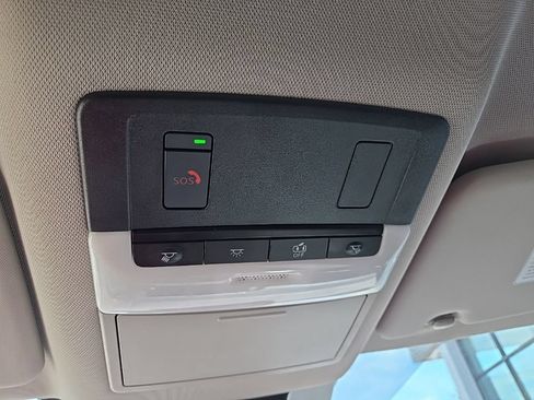 Used 2023 Nissan Rogue SV AWD/4WD image 65