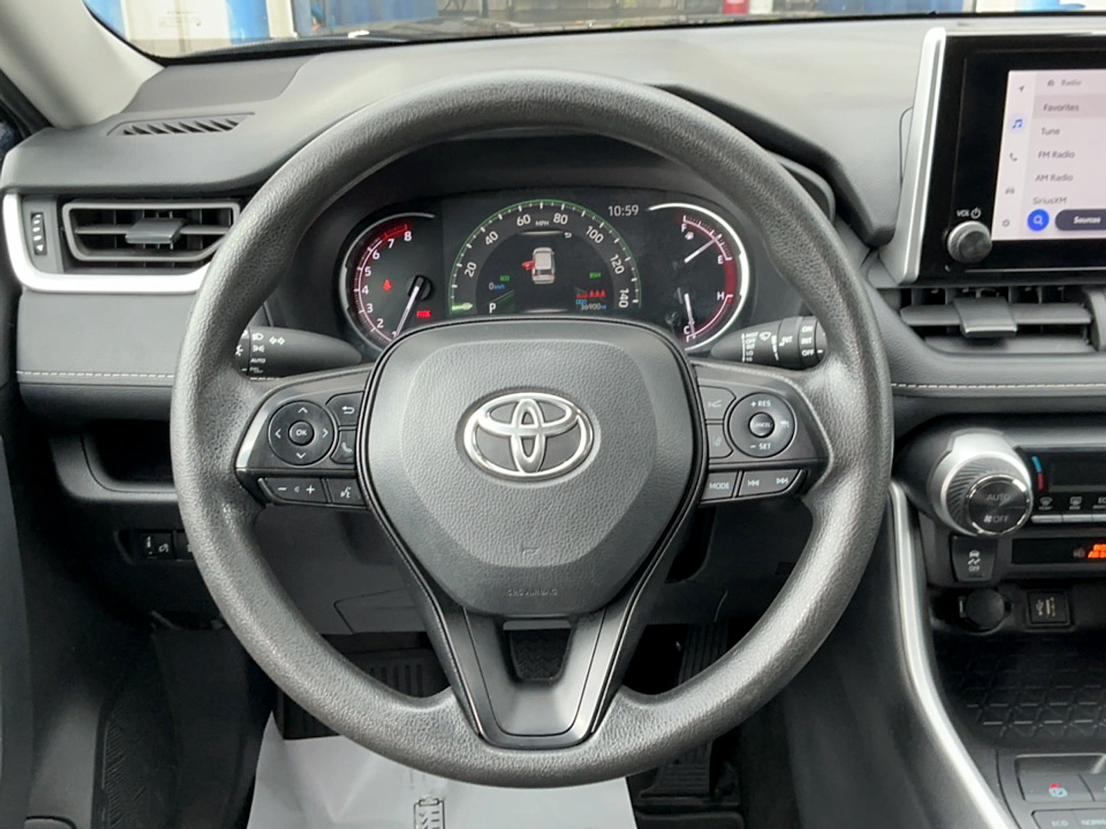 Certified 2025 Toyota RAV4 XLE AWD/4WD image 17
