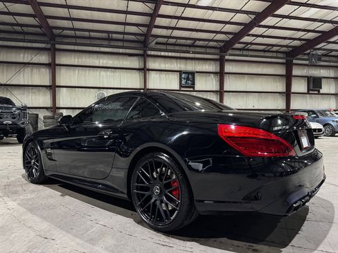 Used 2017 Mercedes-Benz SL 63 AMG image 7