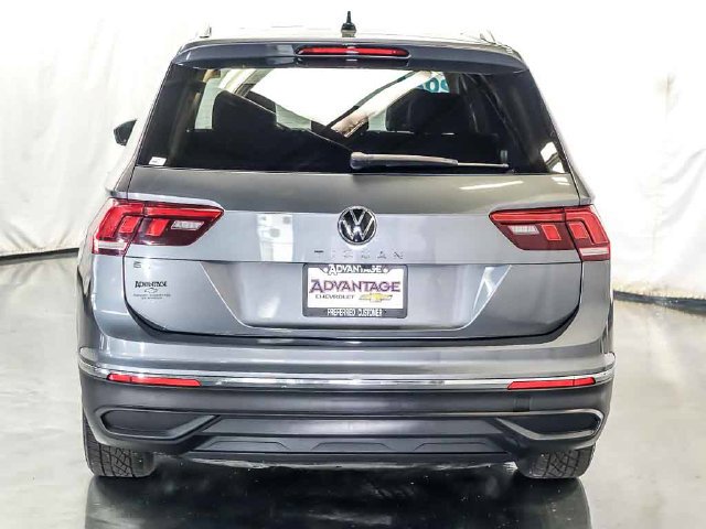 Used 2024 Volkswagen Tiguan SE FWD image 8