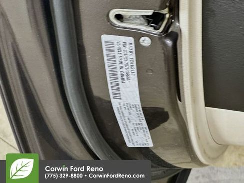 Used 2020 Chrysler Voyager Lxi FWD image 29