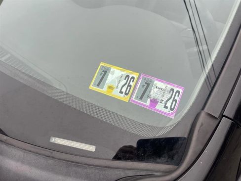 Used 2017 Honda Accord EX-L image 8