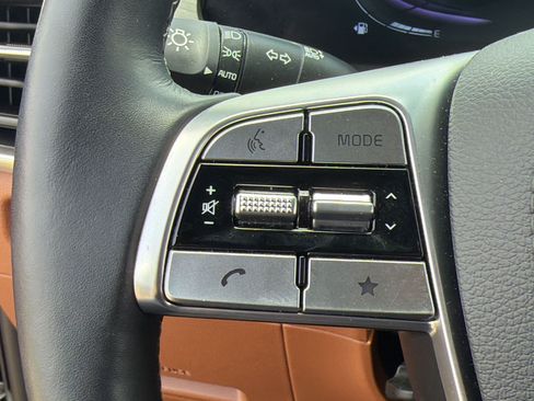 Used 2025 Kia Telluride EX X-Line AWD/4WD image 16