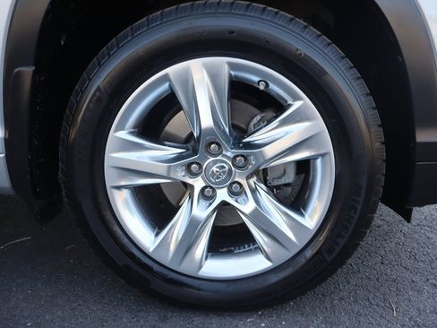 Used 2014 Toyota Highlander Limited FWD image 46