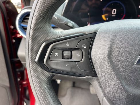 Used 2025 Chevrolet Trax LT image 16