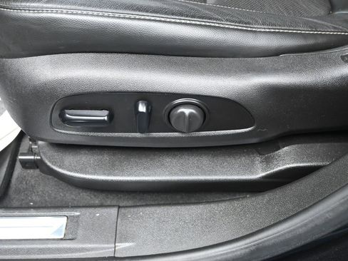 Used 2018 GMC Acadia SLT image 13