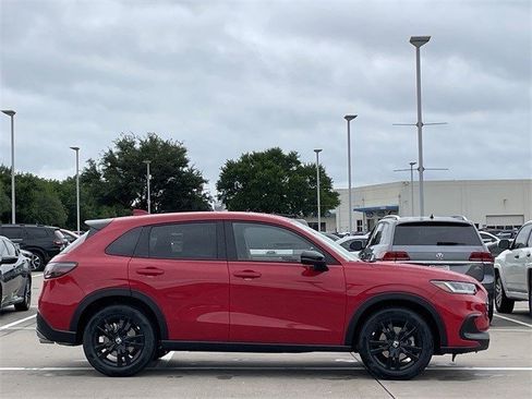 New 2026 Honda HR-V Sport image 3