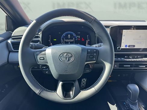 Used 2026 Toyota Camry SE image 13