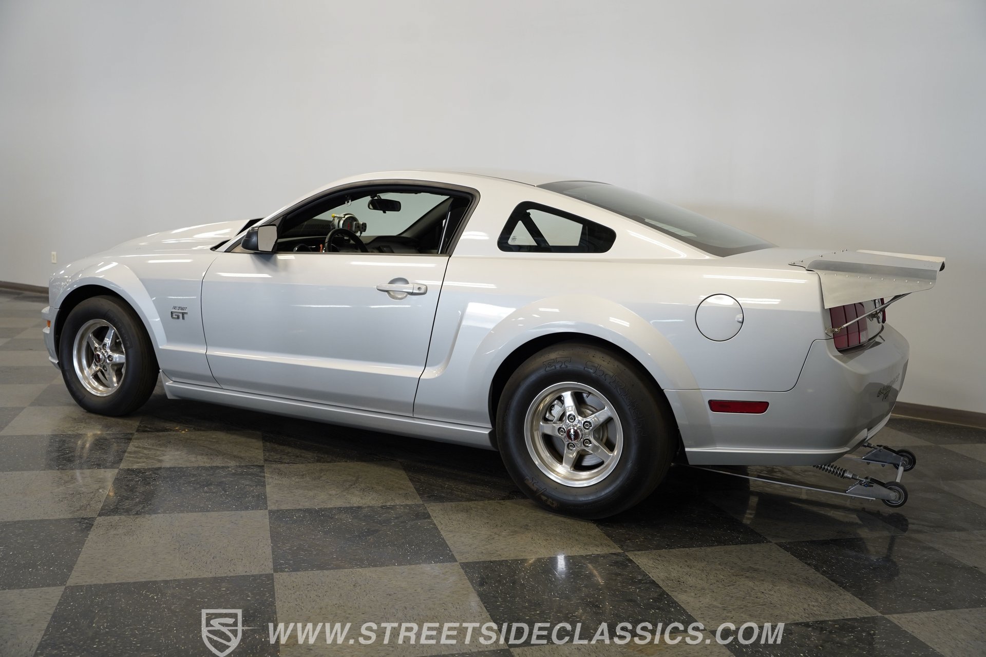 Used 2006 Ford Mustang GT RWD image 10