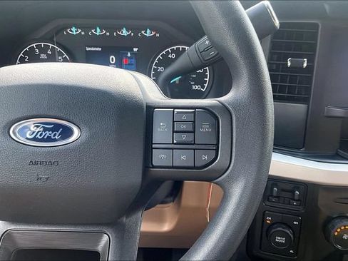 Used 2025 Ford F250 XLT AWD/4WD image 18
