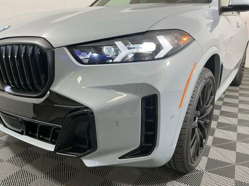 New 2026 BMW X5 sDrive40i w/ M Sport Package image 9