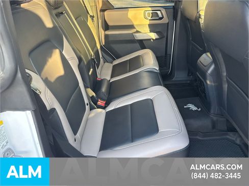 Used 2023 Ford Bronco Wildtrak image 19