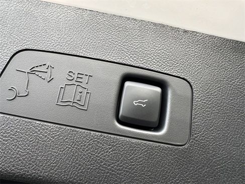 Certified 2024 Lincoln Corsair AWD w/ Equipment Group 101A image 45