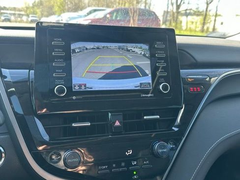 Used 2024 Toyota Camry SE w/ Convenience Package image 28