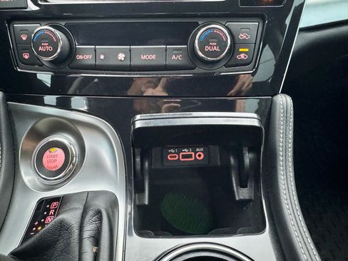 Used 2022 Nissan Maxima SV w/ Floor Mat Group image 36