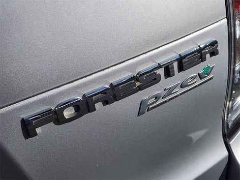 Used 2011 Subaru Forester 2.5X Premium image 5