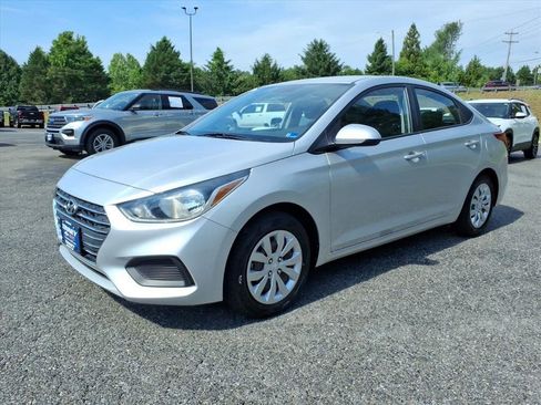 Used 2021 Hyundai Accent SE FWD image 8